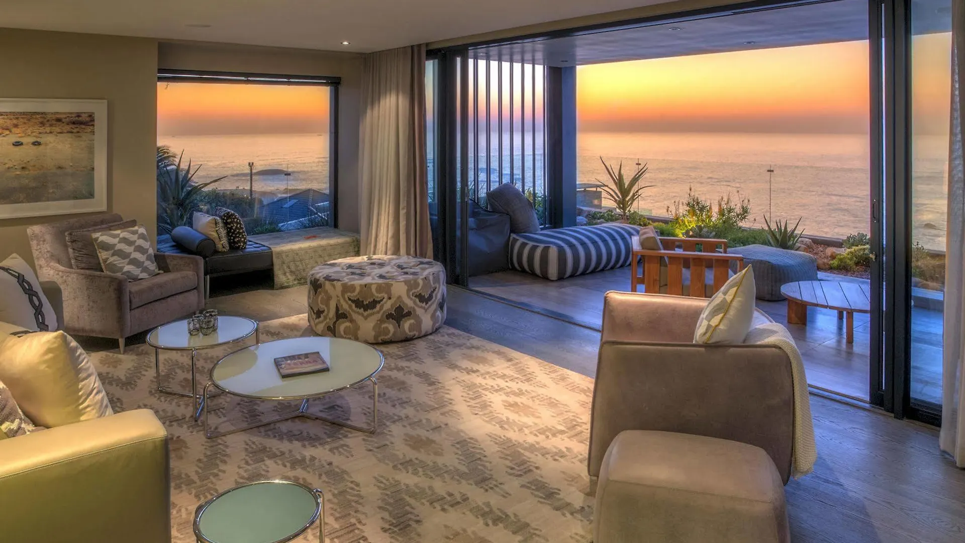 Living Hotel Lion'S Eye Le Cap Maison d'hôtes